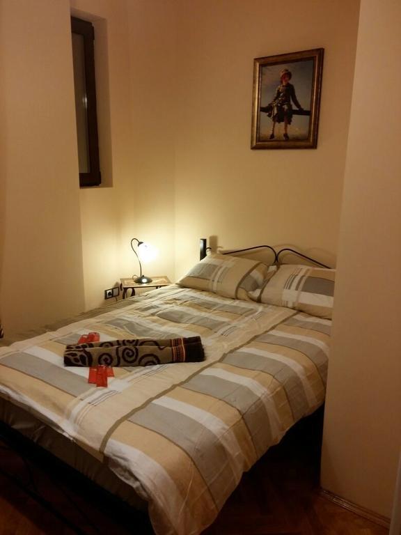 Camera Tip Economic Mozart Cluj-Napoca Quarto foto